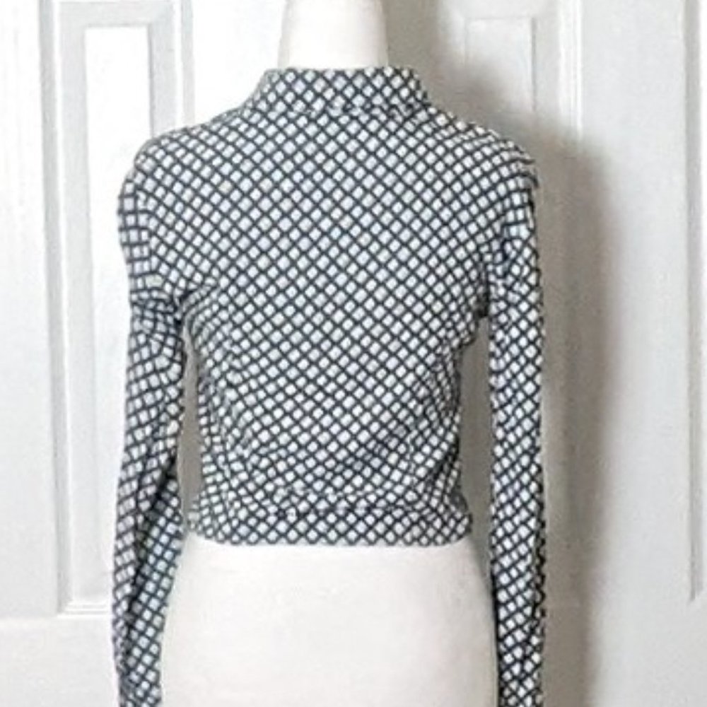 BERSHKA Women's Long Sleeve Button Down Crop Top Blouse Size S  Multi Print - Picture 2 of 6